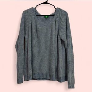 dip V-Neck Ribbed Sweater in Heather Gray